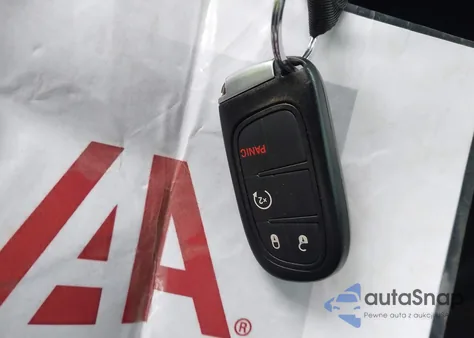 2016 Ram 1500 Laramie из США, поврежденный, VIN 1C6RR7NM2GS372365